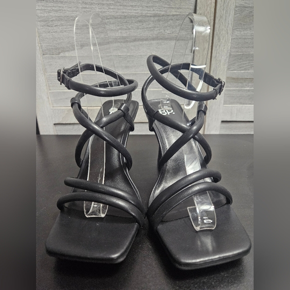 BP Nordstrom Ashlyn Square Toe Strappy Sandal In Black Size - Picture 11 of 11